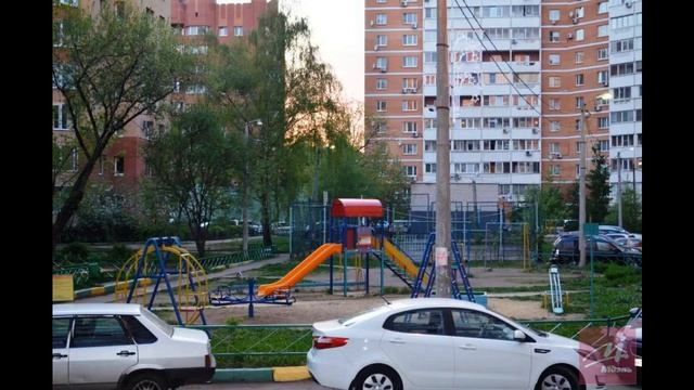 Продаю двухкомнатную квартиру в 10 минутах от ... смотреть онлайн