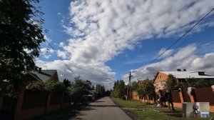 Прибыв на вызов к сыну беременной зечки, врач Скорой была в шоке, увидев маленькую копию своего муж
