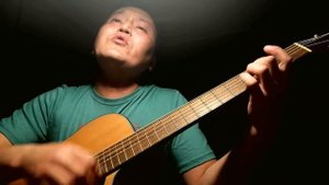 "Прекрасное далеко" на гитаре.