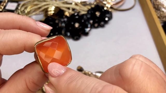 6. Продолжение распаковки винтажной бижутерии 7,5кг. Частично лом. Часть 2. смотреть онлайн