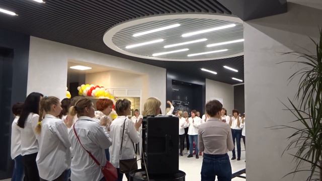 Азмол поздравление мужчин с Днем защитника Украины смотреть онлайн