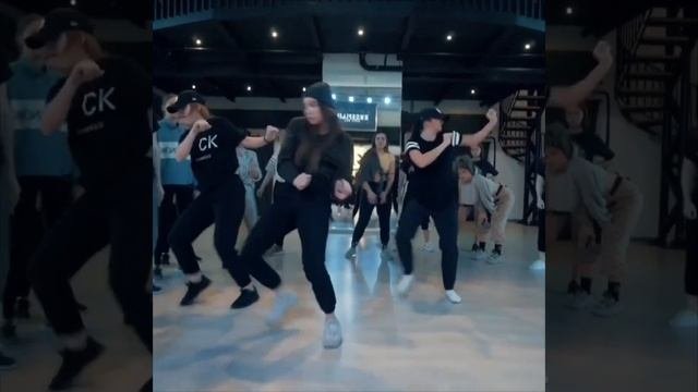 Лучщая танцорка из Москвы Рипсиме Голоян посмотрите её танцы ?