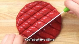 Slime Coloring with Makeup! Mixing Capsule Lipstick, Highlighter + Mirror Powder into Clear Slime!