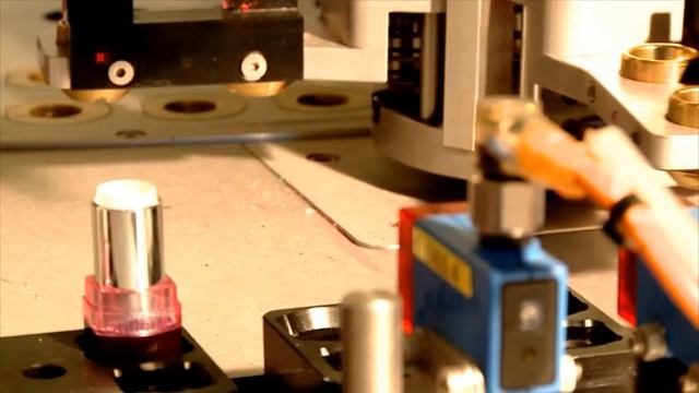 Как делается помада? Oriflame смотреть онлайн