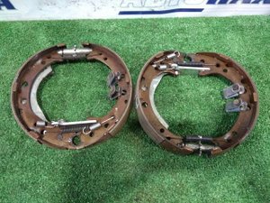 Устранение скрипа в задних тормозных колодках на Honda Partner