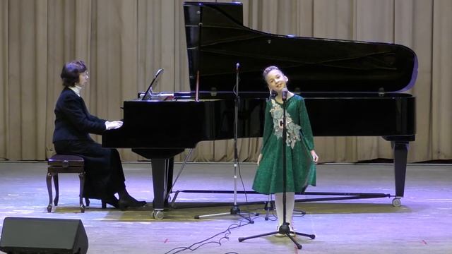 Валерия Алёхина - Сел комарик на дубочек - Самая счастливая смотреть онлайн