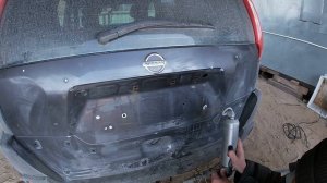 Ржавеет крышка багажника NISSAN X-TRAIL, как убрать рыжики.