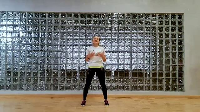 Как делать волну тела? Танцевальное упражнение. Студия Своя жизнь. смотреть онлайн