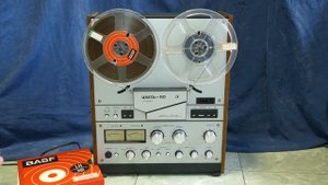 Катушечный магнитофон ИЛЕТЬ-110,BASF,демонстрация катушек.