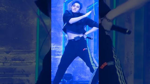 Stray Kids смотреть онлайн