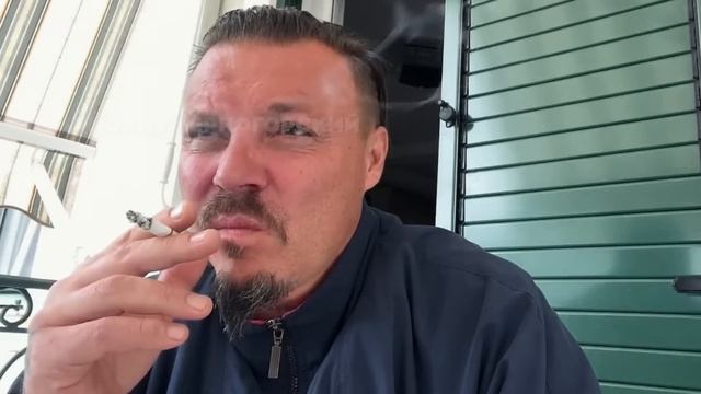 Сергей Симонов устроил жаркую разборку с бандитом
