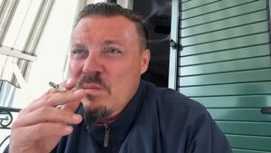 Сергей Симонов устроил жаркую разборку с бандитом