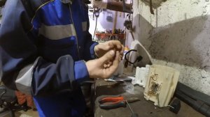 Замена топливных фильтров Subaru Outback / How To Replace An In-Tank Fuel Filter On A Subaru スバル