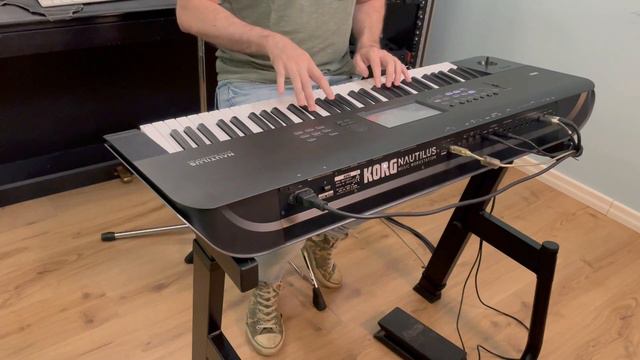 KORG NAUTILUS - Workstation Multisintesi il modulo HD-1 смотреть онлайн