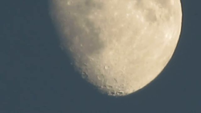 лек зуум на луната с Canon SX40HS, без статив /// ZOOM LUNA MOON смотреть онлайн