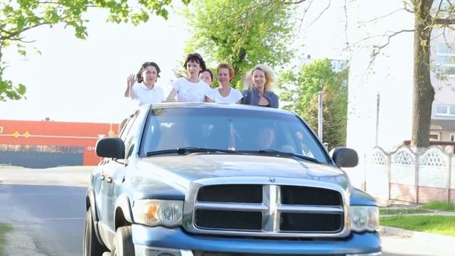 Сюрприз родителей выпускникам г. Слоним СШ №3 смотреть онлайн