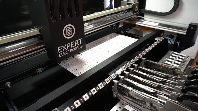 Видеопрезентация Российского установщика SMD-компонентов PiPlacer4