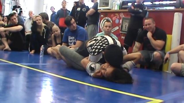 Cora Sek vs CJ Dominguez @ Jiu Jitsu Kumite 13 смотреть онлайн