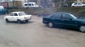 Москвич vs Мерседес - Авто Битва