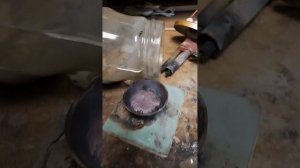 Плавка меди в разряженной среде электрической дугой.