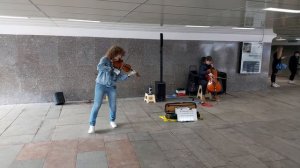 Уличные музыканты на Новом Арбате. Москва.