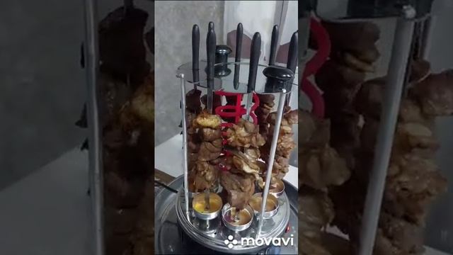 Электрический вертикальный мангал.Шашлык на соевом соусе. смотреть онлайн