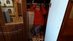 Хранение одежды в шкафу и комоде