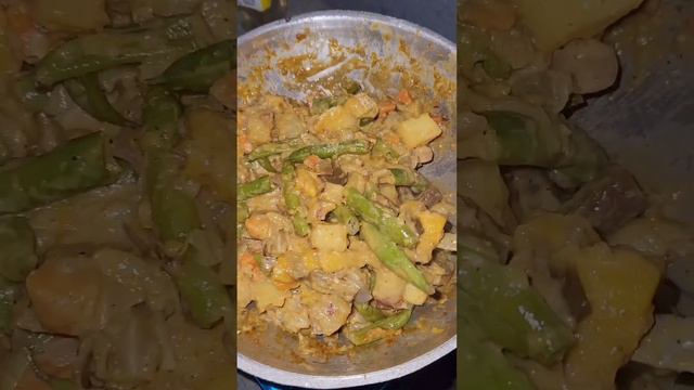 Рубрика "бич-еда" на Шри-ланка #шриланка #еда #карри #готовимсами