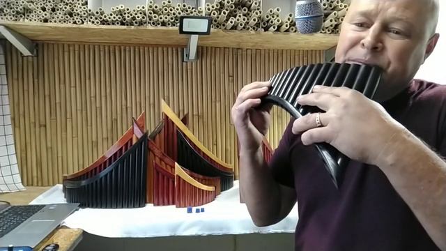 Панфлейта.Игорь Карпенко.Lara Fabian - Je T'aime.Звучание панфлейты с подвижными пробками.