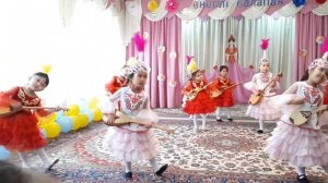 Казахский танец с домброй Солнышко 2018