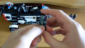 Lego Movie 70815 Super Secret Police Dropship Обзор
