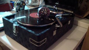 Пластинка для граммофона или патефона. Песня Катюша