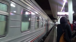 Прибытие Электровоза ЭП2К-363 с пассажирским поездом №120 Белгород - Санкт-Петербург