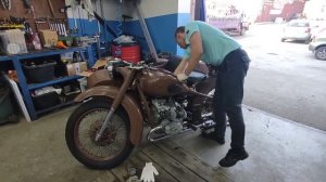 ЗАВЕЛИ СПУСТЯ 60 ЛЕТ ПРОСТОЯ! Урал М62 - настоящая капсула времени с потрясающим выхлопом!