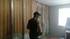 Продолжаем обшивать стены ГКЛ. Каркас под гипсокартон.