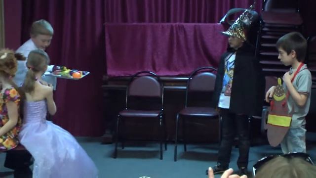 Eliza and her cat - спектакль на английском в детском развивающем центре смотреть онлайн