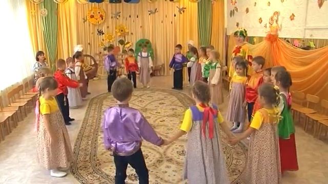 Песня "Рос на поле колосок, колосок" на осеннем утреннике смотреть онлайн