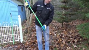 Best Rake for Clearing Leaves