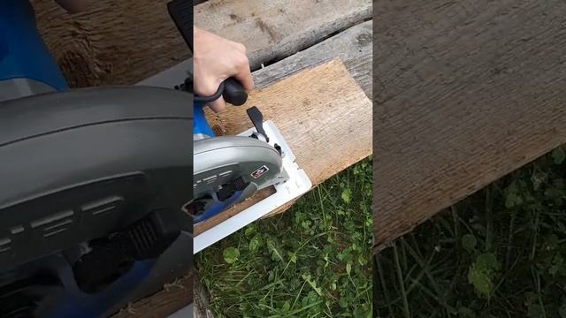 Пила дисковая ЗУБР ПДП-75, серия «ПРОФЕССИОНАЛ» - в работе. смотреть онлайн