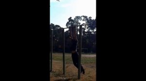 Пытаемся выйти только за счет расслабленного тела..mp4