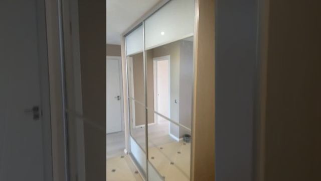 Шкаф-купе из лакобеля и зеркала смотреть онлайн