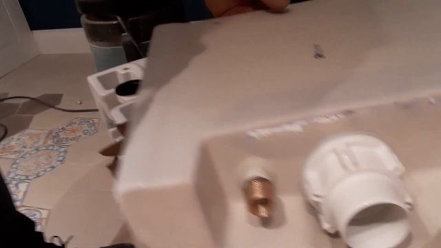 Подробный обзор и установка унитаза The GAP ROCA 34273700 H смотреть онлайн