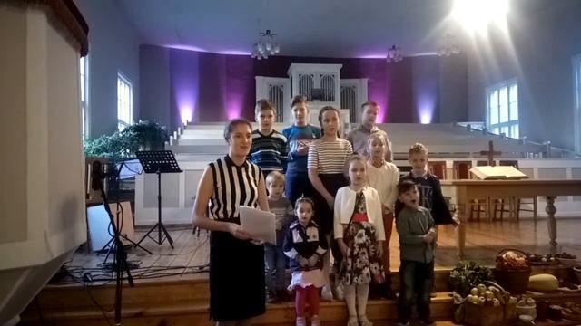 Выступление детей воскресной школы на жатву