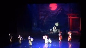 Шоу японских барабанов тайко "Море синего леса"5