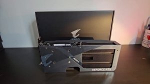 Is That Blood?? Gigabyte Aorus Elite 4070ti OC 12Gb - Unboxing and first impression.