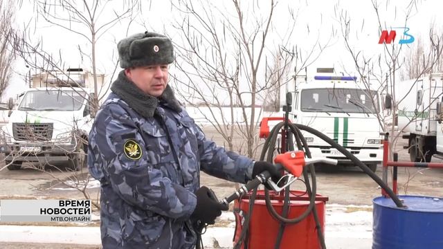 В Волгограде сотрудник УФСИН своими руками собрал снегоуборщик и мини-трактор