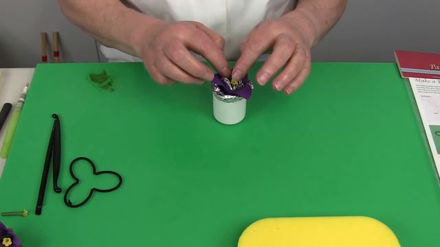 Patchwork Cutters Bougainvillea Flower & Cake смотреть онлайн