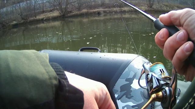 Рыбалка с лодки. Разнорыбица перед нерестовым запретом. #судак #щука #лодка смотреть онлайн