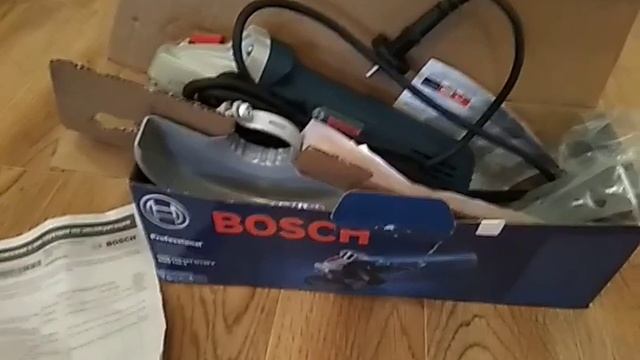 Распаковка - Профессиональная угловая шлифмашина Bosch GWS 750 S Professional смотреть онлайн