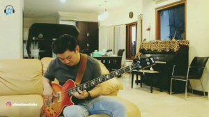 Gibson Les Paul bass